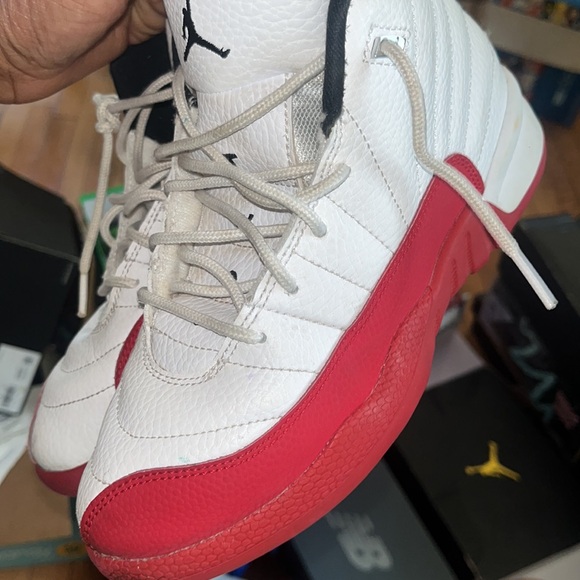 Size 3y Retro 12 - Picture 2 of 3